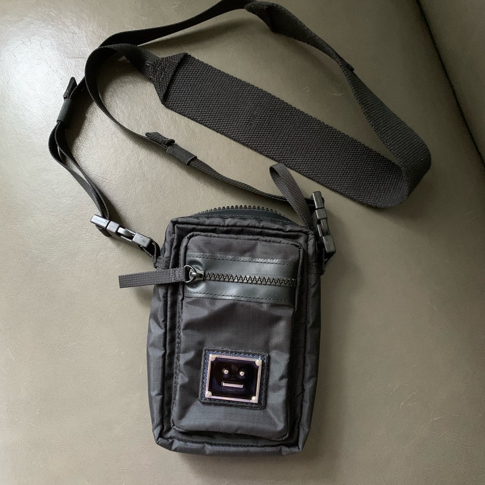 acne studios ripstop plaque pouch crossbody bag black